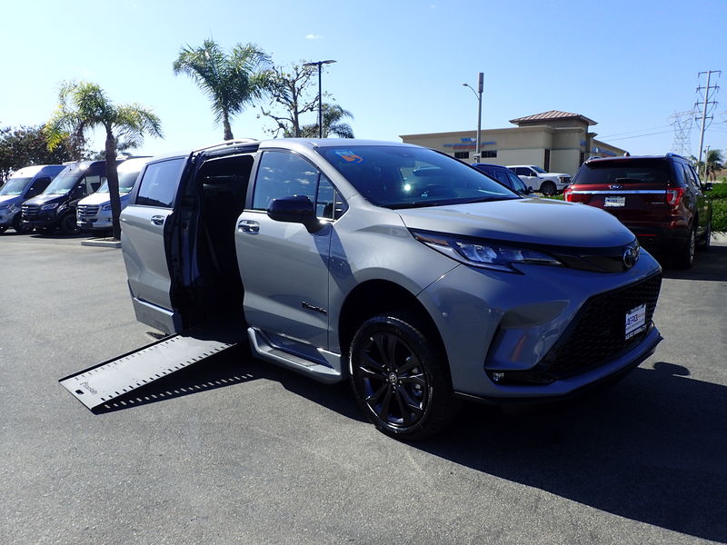 New 2026 Toyota Sienna