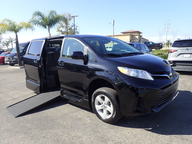 Used 2017 Toyota Sienna
