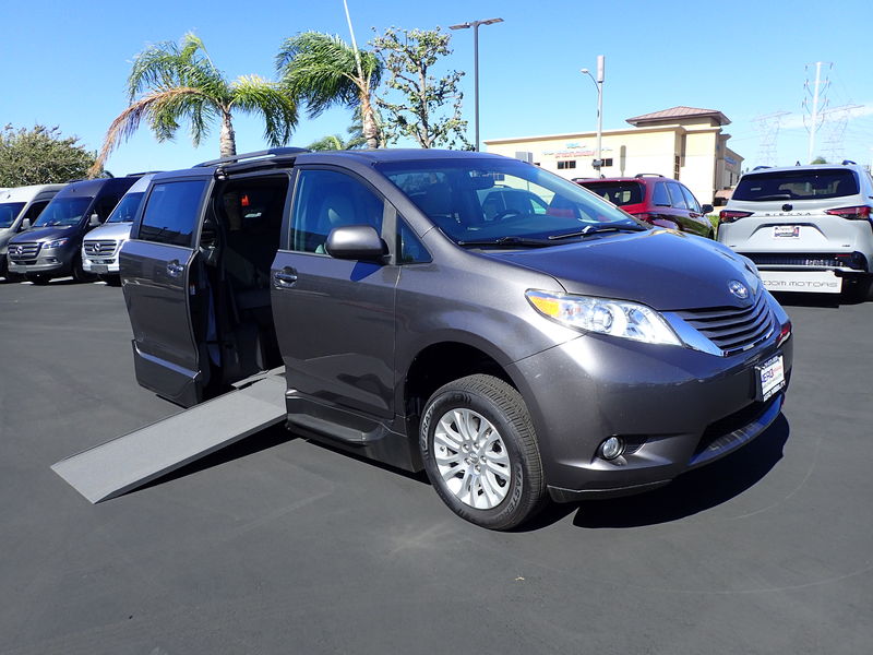 Used 2017 Toyota Sienna