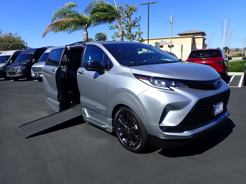 Used 2025 Toyota Sienna