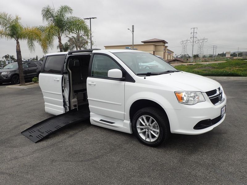 Used 2016 Dodge Grand Caravan