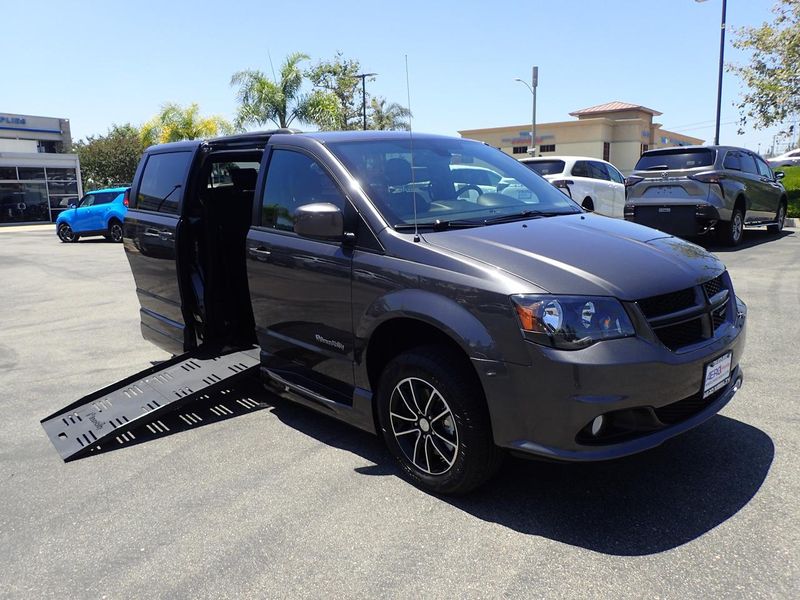 Used 2019 Dodge Grand Caravan