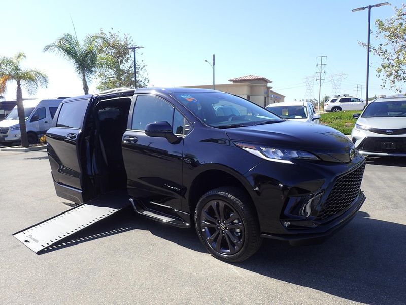 New 2026 Toyota Sienna